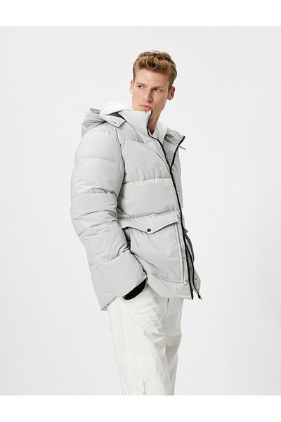 Koton Pufferjacke mit Kapuze, Aufdruck, detaillierte Doppeltasche mit Reißverschluss