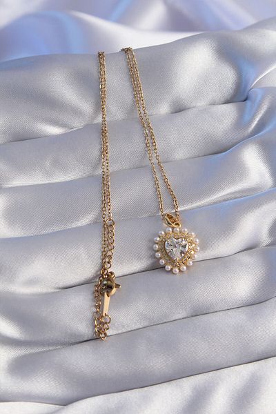 Store 316L Steel Chain Gold Color Pearl and Zircon Stone Heart Design Necklace