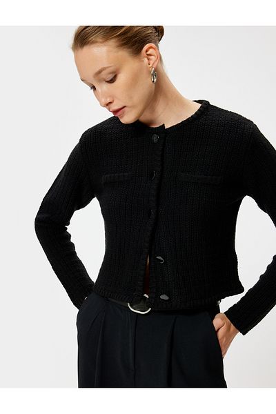 Koton Round Neck and Buttoned Pocket Detailed Knitwear Cardigan