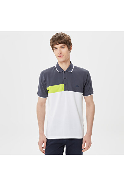 Lacoste قميص بولو رجالي ذو قصة مريحة بلون كحلي