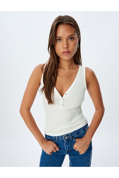 Koton Tricou slim fit cu decolteu în V texturat cu butoane rapide