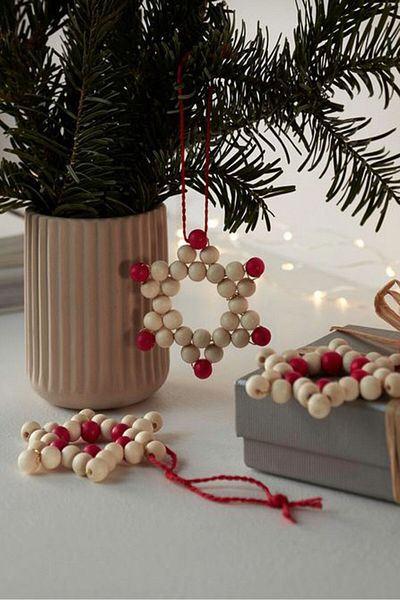 Tchibo Wooden,bead Star Craft Set, White And Red