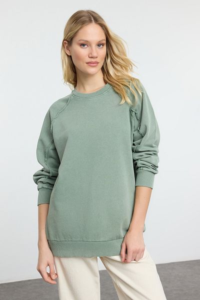 Trendyol Collection Πλεκτό φούτερ σε χακί χρώμα - κανονική εφαρμογή TWOAW25SW00283