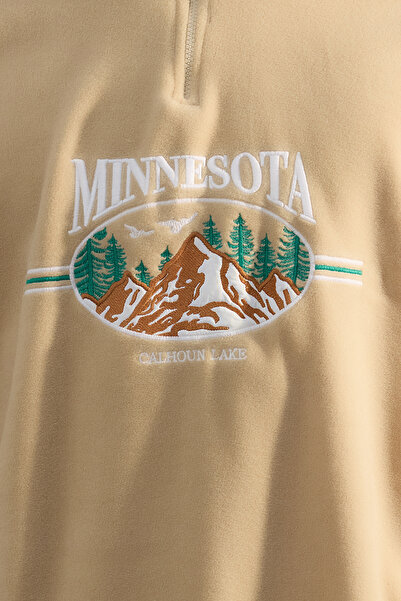 Trendyol Collection Φούτερ Unisex Oversize Fleece - Stand Collar, City Embroidery, Anti-pilling TMNAW24SW00034