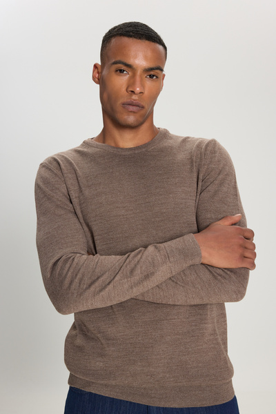 ALTINYILDIZ CLASSICS Erkek Vizon Yünlü Standart Fit Normal Kesim Bisiklet Yaka Triko Kazak