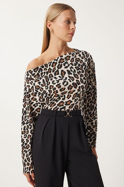 Happiness İstanbul Beige-braune, gerippte Strickbluse mit Leopardenmuster für Damen FF00166
