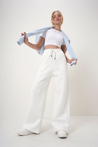 Trend Alaçatı Stili Weiße Palazzo-Damenhose mit zwei Taschen und 3 Fäden – ALC-X12569