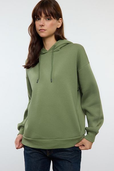 Trendyol Collection Pletená mikina KHaki - silná vnitřní, fleecový detail kapsy, s kapucí - Regular Fit TWOAW24sw00075
