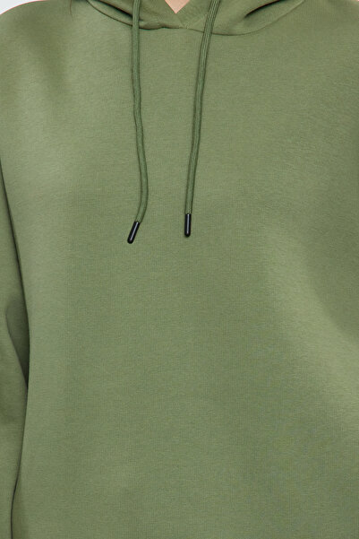 Trendyol Collection Pletená mikina KHaki - silná vnitřní, fleecový detail kapsy, s kapucí - Regular Fit TWOAW24sw00075