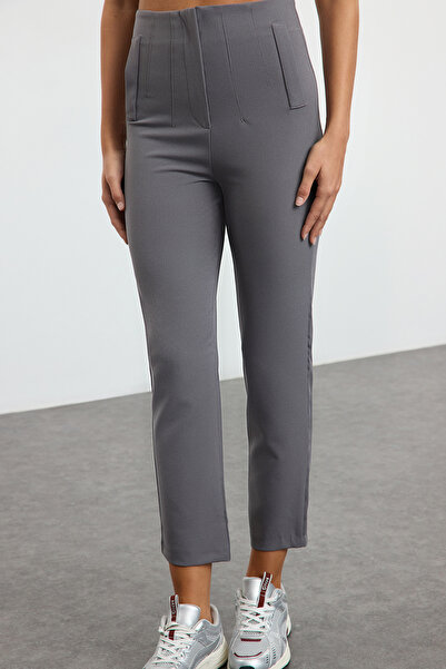 Trendyol Collection Antracitové tkané kalhoty s vysokým pasem ke kotníkům - Detail svorky, Twoss20Pl0515