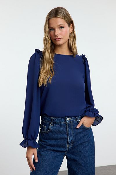 Trendyol Collection Námořnická modrá tkaná halenka s dlouhým rukávem a límečkem Twoaw25Bz00239