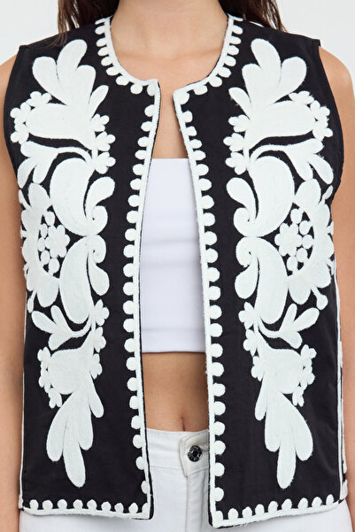 Trendyol Collection Black Patterned Embroidered Crop Woven Vest Twoaw25Ye00103