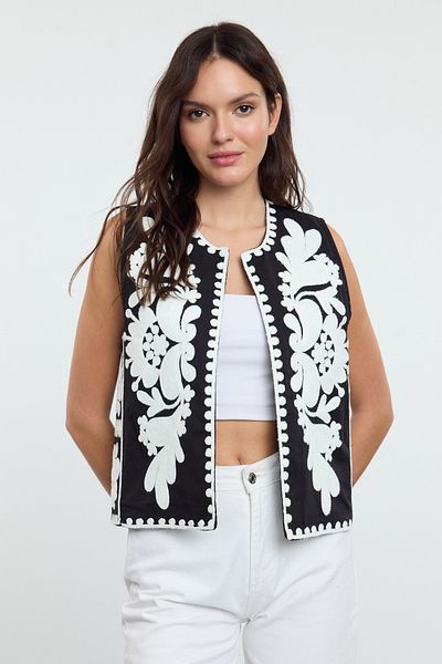 Trendyol Collection Black Patterned Embroidered Crop Woven Vest Twoaw25Ye00103
