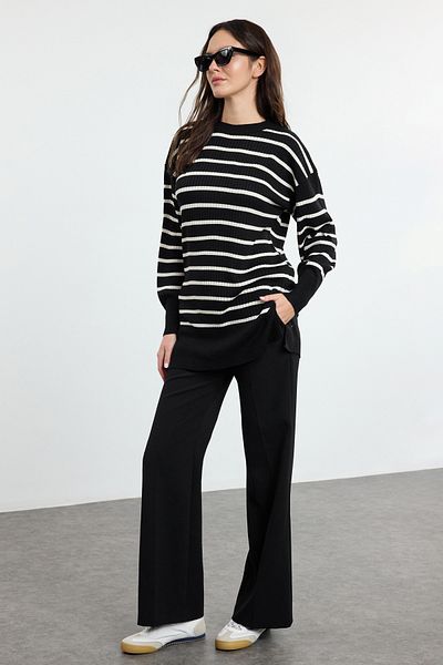 Trendyol Modest Pulover tricot cu o singură placă cu dungi negre TCTAW25AK00062