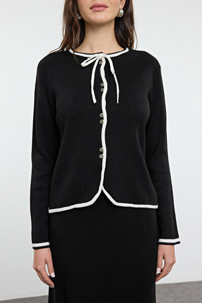 Trendyol Modest Černá pletená souprava cardigan a sukně – příslušenství na knoflíky, Tctaw25Us00020