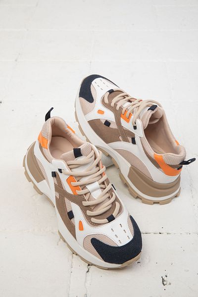 SOHO Nerz-weißer Damen-Sneaker 19766