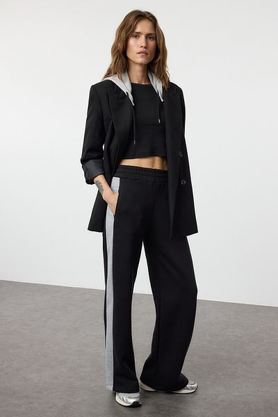 Trendyol Collection Czarne, polarowe, dzianinowe spodnie dresowe - szerokie nogawki, grube wnętrze Twoaw25Ea00040