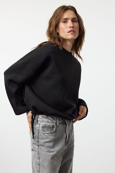 Trendyol Collection Comfortable Molded Black Knitted SWeatshirt - TWOAW25sw00201 with Stopper Detail