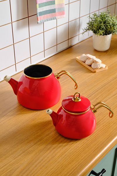 Karaca Red Retro Enamel Midi Teapot