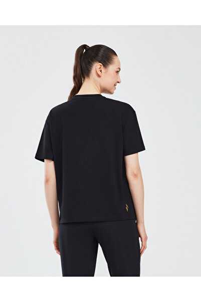 SKECHERS Γραφικό T-Shirt W κοντομάνικο γυναικείο μαύρο μπλουζάκι S241012-001