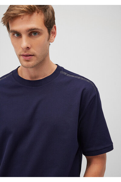 Mavi Tricou imprimat bleumarin cu croială lejeră 0612279 -84371