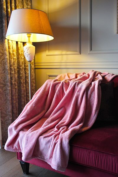 Karma Home Ultrasoft TV Blanket 130x170 Cm - Powder