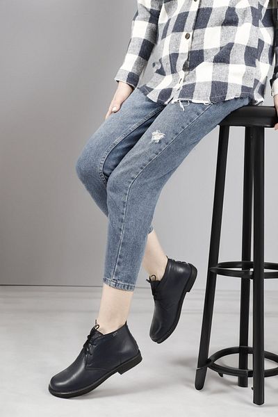 GÖNDERİ(R) Women/Girls Navy Blue Antique Rubber Sole Genuine Leather Boots