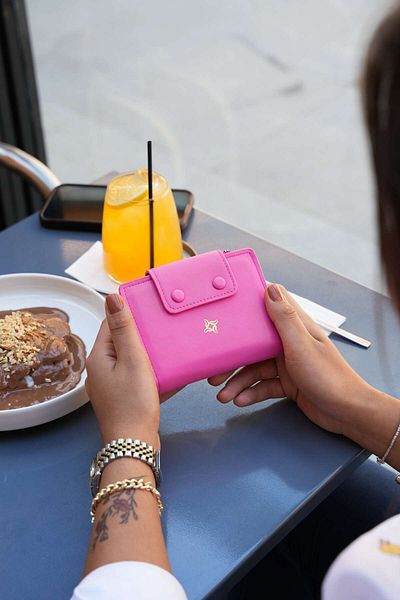 Lebina Milano Women's Wallet / Coin Compartment