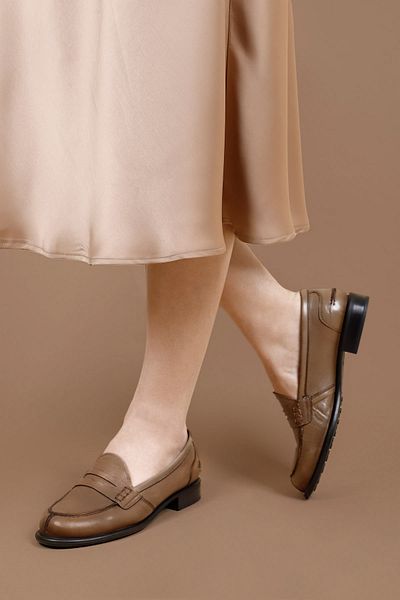GÖNDERİ(R) Women/Girls Mink Antique Genuine Leather Loafer Shoes