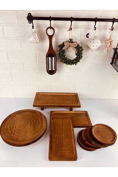 Mirilliahome 8 Piece Natural Wooden Presentation Plates Set