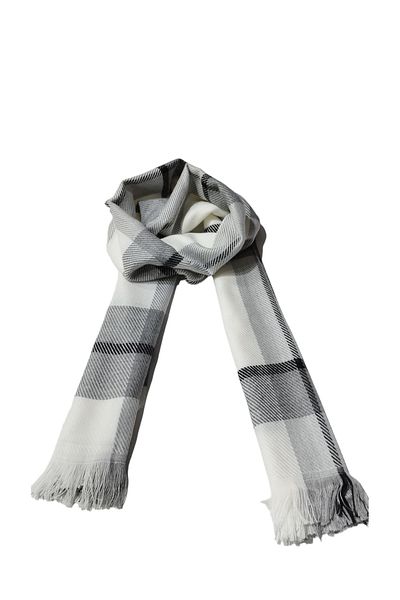 Cesicey Gray Black Checkered Winter Shawl on Off-White Floor (70*180)