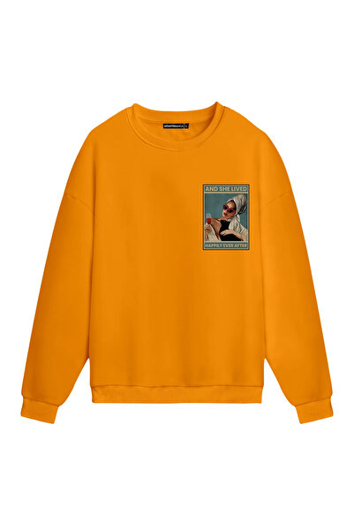 Mounte Bianca Унісекс «And She Lived» — звичайна футболка