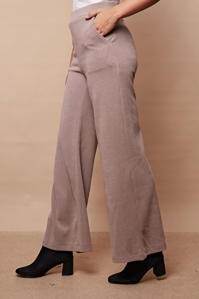 Jument Lycra Velvet Palazzo Trousers with High Waist and Side Pockets - Beige