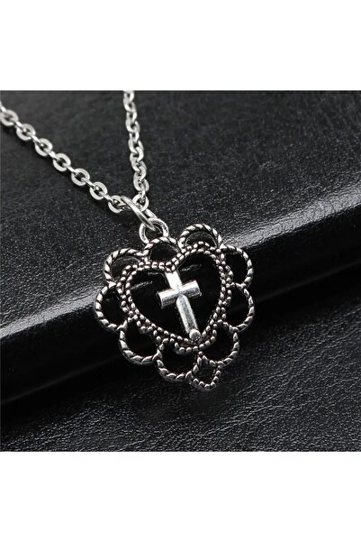DarkellaStore Gotik Punk Y2k Haçlı Desenli Kalp Kolye