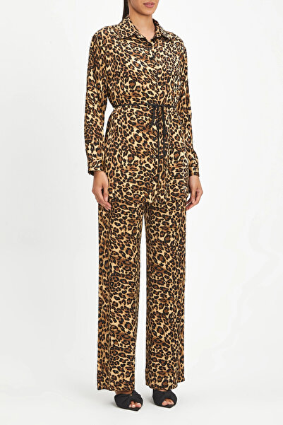 SERPİL Leopar Desenli Omuzu Aksesuarlı Belden Bağcıklı Camel Takım 40397