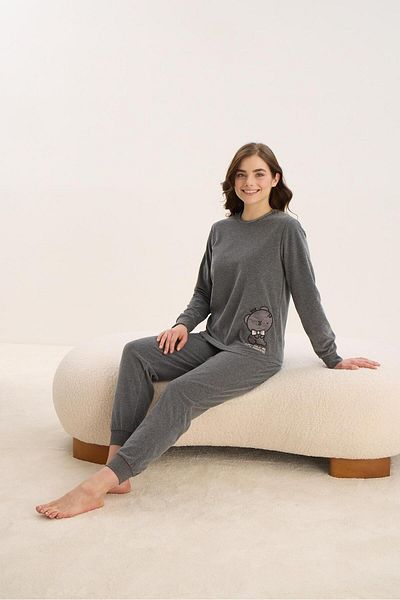 Sevim Women's Long Sleeve Anthracite Velvet Pajama Set C3T8N0O61