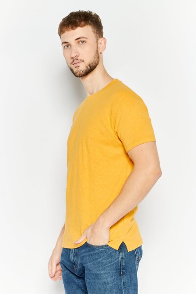 Esprit Men Regular Fit Crew Neck Short Sleeves Textured T-Shirt, Light Orange