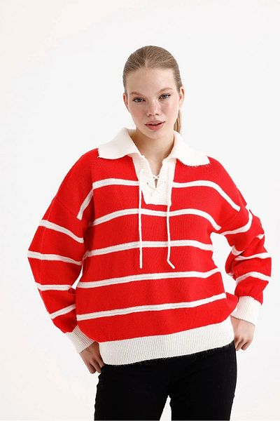 My Blog Pulover tricotat cu dantelă în față cu dungi ecru cu gât polo roșu Mike-4469