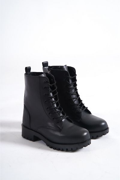 Capone Outfitters Schnürstiefel mit Trak-Sohle und seitlichem Reißverschluss