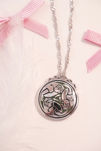 AŞIK ACCESSORIES قلادة شجاعة من الفولاذ ميريدا