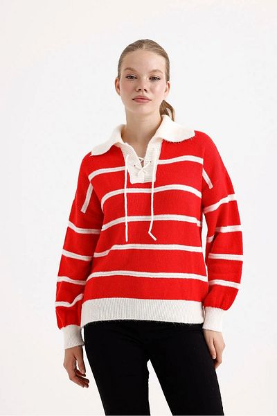 My Blog Pulover tricotat cu dantelă în față cu dungi ecru cu gât polo roșu Mike-4469