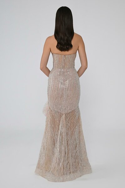 ALFABETA Özel Dikim Derin V Yaka Çiçek Aksesuarlı Payet Uzun Elbise