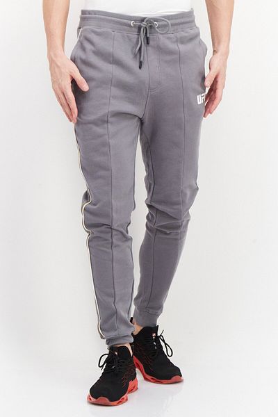 UFC Men Sportswear Fit Brand Logo Training Jogger Pant, Grey