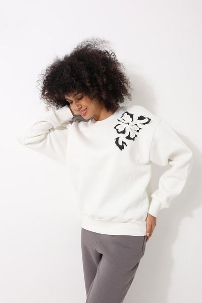 AMİDA Ecru Shoulder Laser Cut Flower Embroidery Detailed Crew Neck Oversize Women's Sweatshirt - 2448