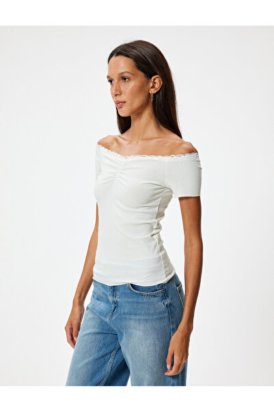 Koton Μπλουζάκι με γιακά Madonna με κοντό μανίκι με λεπτομέρεια με κορδόνι