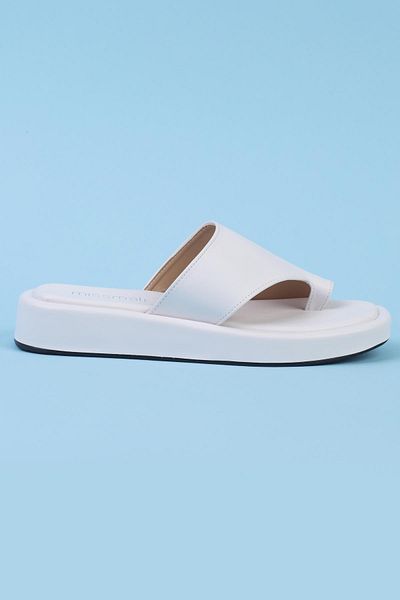 ShoeTek White Leather Marivya Women's Slippers - Flip Flops
