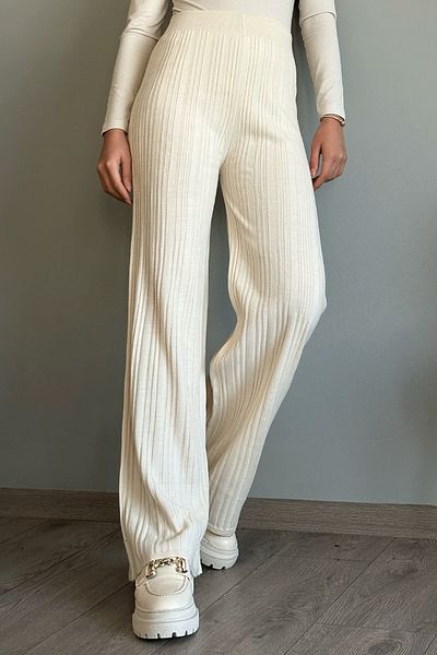 InStyle Gerippte Ecru-Strickhose