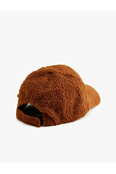 Koton Plyšová čepice - vyšívaná detailní čepice