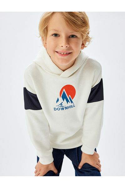 Koton Bedrucktes Kapuzen-Langarm-Sweatshirt mit Ski-Motiv