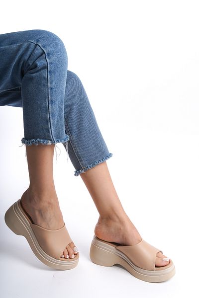 Taran Women's Thick Heeled and Combat Slippers - Banded Lori